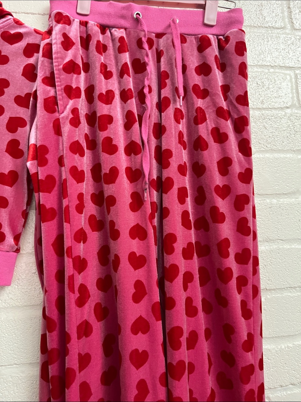 Womens Pink Heart-Print  velour set  sugar thrillz - Picture 4 of 8